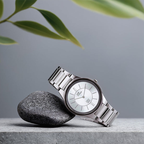 Titan Edge Ceramic Silver Dial Analog Ceramic Strap watch for Men