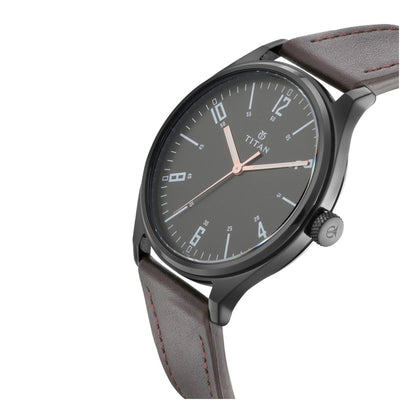 Titan Workwear Black Dial Analog Quartz Leather Strap watch for Men